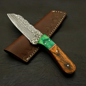 Couteau de survie EDC à lame fixe en acier Damas fait main, manche en Pakka, étui en cuir, idéal pour le camping, la chasse et le bushcraft – Direct Usine - Product Image 3