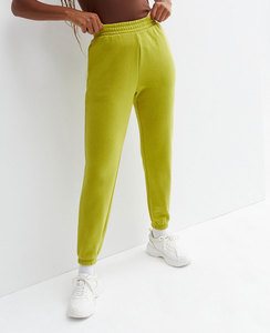 Chándales Deportivos para Mujer al por Mayor, Nuevo Estilo, con Logotipo Personalizado, con Cremallera y Pantalones Acampanados, Hechos en Pakistán, Buena Calidad - Product Image 6