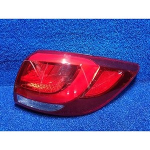 Feu arrière droit d'occasion pour Sportage 2014-2016, référence OEM 924023W600 - Product Image 1