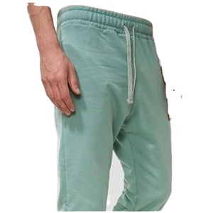 Pantalon de jogging décontracté pour homme, léger, multi-poches, en tissu écologique laminé, modèle tendance et personnalisable - Product Image 6