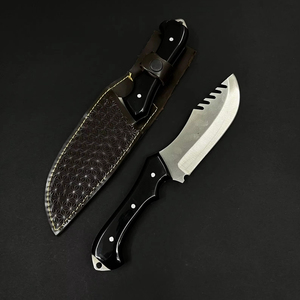 Cuchillo de Hoja Fija de Acero Inoxidable para Caza y Camping, Borde Parcialmente Dentado, Mango de Micarta Negra, Funda de Cuero - Jexa Jexa-HC-197 - Product Image 1