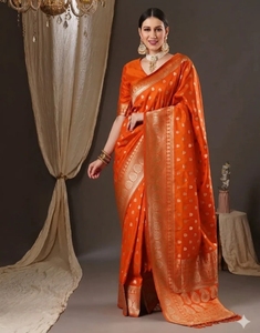 Sari de Seda Pura Banarasi Tejido para Mujer KV, con Blusa Sin Coser (Naranja) - Product Image 3