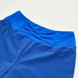 เสื้อเชิ้ตผู้หญิงทรงสปอร์ตยืดหยุ่นสูงแบบสั้น - Product Image 6