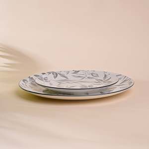 Service de table en grès gaufré de luxe couleur ivoire, compatible micro-ondes, avec assiettes et tasses en porcelaine ABS, emballage en boîte - Product Image 3