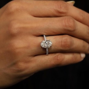 Nouvelle Arrivée Bague de Mariage Demi-Éternité Personnalisée Certifiée IGI Or Massif 10K 14K 18K Sertissage à Griffes de Diamants de Laboratoire Ovales et Ronds - Product Image 3