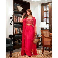 Magnifique robe de soirée indo-occidentale rose FB taille M pour les fêtes, ornée de sequins, de zari et de travail en papier