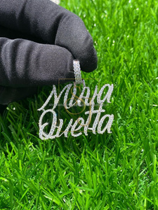 สร้อยคอเงินแท้ 925 ชุบทอง ประดับเพชรแล็บโกรว์ ตัวอักษรแบบคัสตอม จี้ห้อยตัวอักษรแบบหนา ดีไซน์ทันสมัย - Product Image 5