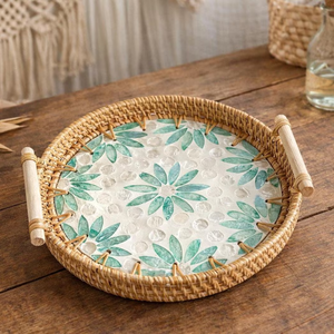 Premium <b>Round</b> Rattan Seashell <b>Tray</b> Green Petal Mosaic Decorative Food Platter With Wooden Handle For <b>Table</b> Setting Wholesale - Product Image 3