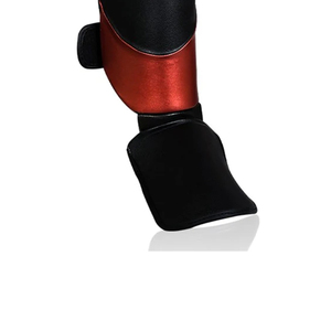 Protège-tibias en cuir légers et confortables pour l'entraînement de boxe et MMA – Équipement de protection de haute qualité, durables et écologiques avec fixation à crochet - Product Image 4