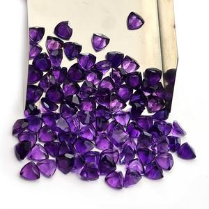 Piedras preciosas facetadas de amatista natural con corte trillón de 5 mm, cuentas sueltas de amatista para la fabricación de joyas, piedra de amatista púrpura genuina para joyería. - Product Image 5