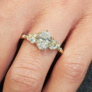 Anillo de Diamante Ovalado Sintético Cultivado en Laboratorio, Estilo Étnico, Chapado en Oro de 18K, Certificado IGI, para Compromiso o Aniversario, para Mujer - Product Image 5