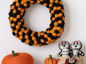Felt & Yarn Wool Felt Leaf <b>Wreath</b> <b>Autumn</b>/Fall Handmade Door Thanksgiving Decoration Home Decor Hanging <b>Wreath</b> - Product Image 5