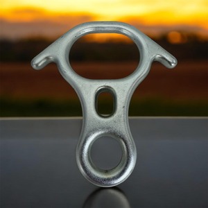 Descender en acier en forme de 8, plaqué zinc, pour extérieur, résistance à la rupture de 65 kN - Product Image 1