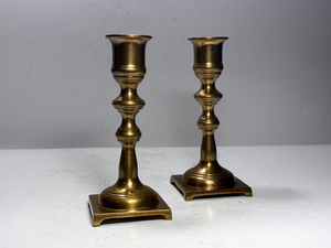 Juego de 2 Portavelas de Latón, Diseño Vintage, para Velas de Pilar, Decoración Rústica para Mesa - Product Image 2