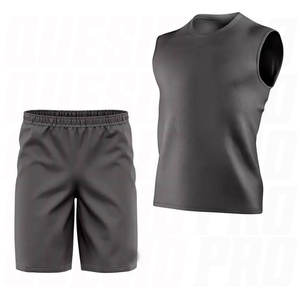Ensemble d'uniformes de football 7 contre 7 pour hommes, personnalisable avec nom et numéros d'équipe, respirant, léger, tenue de performance pour entraînement et matchs de football 7v7 - Product Image 1