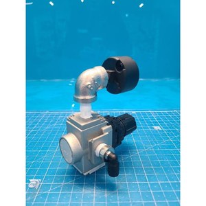 Régulateur de pression SMC AR20-02GH-R, utilisé comme pièce détachée pour équipement semi-conducteur d'occasion - Product Image 5
