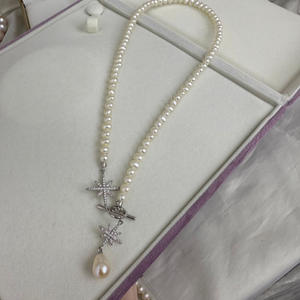 Collier en perles d'eau douce de luxe Zhuji, petit et moyen, 4-5 mm, style étoile dorée, boucle OT, collier de clavicule, pendentif tendance - Product Image 1