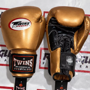 Guantes de Muay Thai Twins de Alta Calidad, con Logotipo y Diseño Personalizados, Guantes de Boxeo para Sparring, Entrenamiento de MMA - Product Image 1
