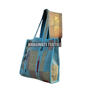 Sac fourre-tout indien en coton fait à la main à deux bretelles élégant bloc de main imprimé fermeture à glissière femmes à la mode Logo Shopping sac à main - Product Image 3