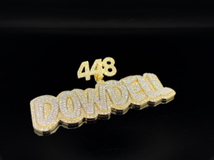 Pendentif Charme Diamant Unisexe en Alliage Plaqué Rhodium Style Hip Hop Chrétien avec Couronne Royale Personnalisée Ice Legacy - Product Image 3