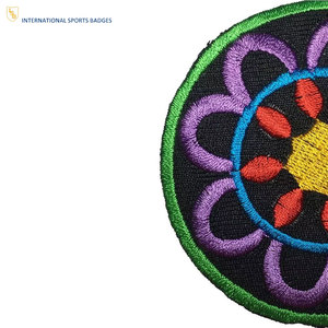 Écussons en tissu personnalisés, broderie de précision, qualité supérieure, accessoires décoratifs pour uniformes et vêtements, en vente - Product Image 5
