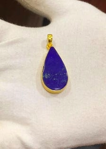 Pendentif en pierre précieuse naturelle Lapis Lazuli plaqué or en forme de goutte, fait main, pierre bleu profond, pour femme, style vintage, pour mariage et fête - Product Image 2