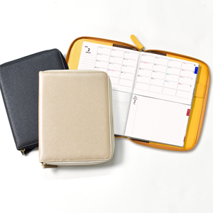 Agenda double (journal quotidien) format A5/B6, reliure cousue, couverture ronde en PU - Product Image 2