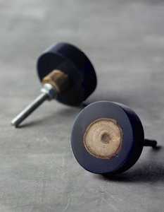 Bouton de meuble en bois et résine émaillée, fait main, écologique, thème ange, design rustique, objet d'art et de collection - Product Image 6