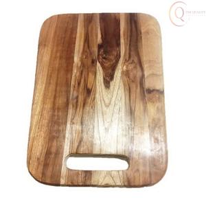 Planche à découper de cuisine en bois de qualité supérieure pour une découpe sûre et une utilisation durable - Product Image 4