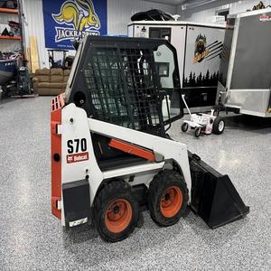 Chargeuse compacte sur chenilles Bobcat S70 de qualité supérieure : efficacité, contrôle de puissance et durabilité réunis dans une seule machine - Product Image 3