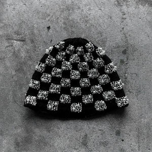 Gorro de Punto con Perlas de Cristal Hechas a Mano Estilo Hip Hop, Logotipo Personalizado, Parche con Logotipo, Gorro de Punto con Pedrería - Product Image 2