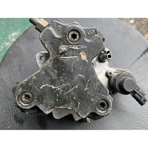 Pièces automobiles d'occasion Pompe à carburant diesel haute pression d'occasion 0 445 010 121 33100-27400 Compatible avec Hyundai Kia pièces automobiles coréennes - Product Image 3