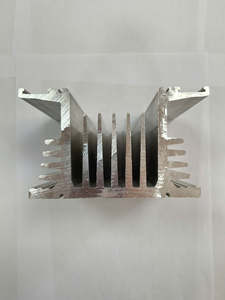 Perfil de Disipador de Calor de Aluminio Extruido Personalizado VNTECH GLOBAL OEM AL6063-T5 para Refrigeración de LED e Inversores - Product Image 6