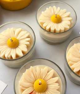 Bougie votive artisanale de créateur en cire de soja écologique, parfumée à la rose, longue durée de combustion, faible MOQ, décoration d'intérieur, festive - Product Image 3