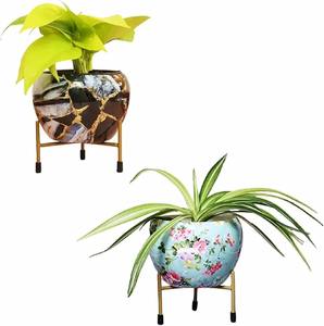 Jardinière élégante en métal pour l'intérieur et l'extérieur, pot de fleurs décoratif pour jardin, balcon, terrasse, décoration de table à la maison - Product Image 5