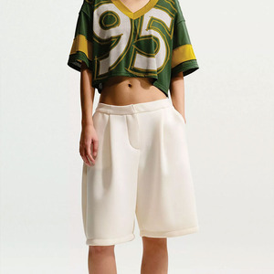 T-shirt court tendance pour femme, style streetwear, col en V oversize, manches courtes, en maille, inspiré du maillot de football américain, personnalisable, vente en gros - Product Image 5
