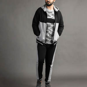 Ensemble de jogging de maternité haut de gamme pour hommes |   Ensemble de survêtement à capuche imprimé camouflage gris chiné noir obsidienne |   100% coton - Product Image 1