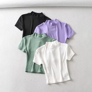 เสื้อยืดครอปสีขาวสำหรับผู้หญิง แขนสั้น คอเต่า ผ้าถัก ทรงเข้ารูป สีพื้น เรียบง่าย ใส่ได้ทั้งฤดูใบไม้ผลิและฤดูร้อน - Product Image 5