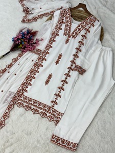 Salwar Kameez traditionnel indien avec dupatta et broderies, pour toutes les occasions, vêtements élégants pour femmes à prix abordable. - Product Image 6