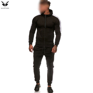 2026 Customized Logo Print Simple Tracksuits, OEM Service Breathable Premium Quality Own Contrast Color Men Wear Tracksuits - Product Image 5