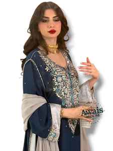 ชุดเดรสยาวแบบ A-Line สำหรับผู้หญิงมุสลิม แบรนด์ AWAIS HOUSE รุ่นหรูหรา 2 ชิ้น ผ้ากำมะหยี่ประดับลูกปัด ซักได้ เหมาะสำหรับงานกลางคืน/งานทางการ ขายส่ง - Product Image 3