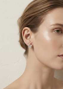 Boucles d'oreilles en or rose avec diamants de laboratoire, taille ronde, pour femme, cadeau idéal pour fête ou anniversaire - Product Image 4