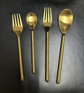 Premium Luxury Stainless Steel Gold Plated <b>Mirror</b> Eco-Friendly Dishwasher Safe Heat Resistant Long Handle Durable Cake Server - Product Image 1