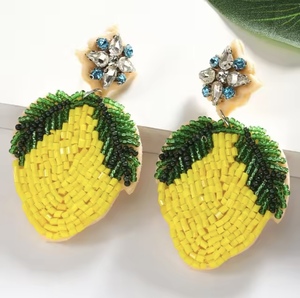 Pendientes de botón clásicos unisex personalizados con cuentas de vidrio hechas a mano, de color amarillo verde Mago, de nueva colección, a la moda, con cuentas de semillas, para profesores - Product Image 1