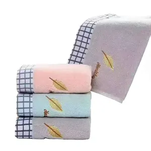 100% 棉质定制门礼品巾用于浴巾套装礼品盒