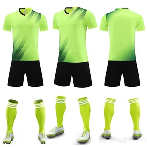 Conjunto de Uniforme de Fútbol para Hombre, Color Azul Coral, Sublimado, Poliéster Transpirable, Pantalones Cortos, Calcetines, Ropa Deportiva para Adultos - Product Image 3