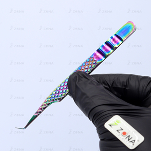 Pinzas para Extensión de Pestañas con Agarre de Diamante de 45 Grados, con Ranura para el Dedo, Venta al por Mayor, con Logotipo - Product Image 6