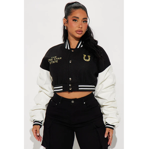 Veste universitaire noire et blanche avec logo brodé, col rabattu, style streetwear, coupe ample, design à simple boutonnage - Product Image 3