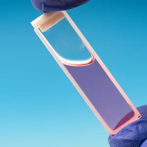 คิวเวตต์ควอตซ์คุณภาพสูง TECHINSTRO แบบใส 4 ด้าน ความจุ 3.5 มล. ทางแสง 10 มม. ฝาปิด PTFE 0.01 มม. รับผลิตแบบ OEM/ODM ปรับแต่งได้ - Product Image 2