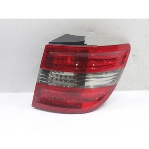 Luz Trasera Derecha Usada Clase B A1698202664 - Product Image 1